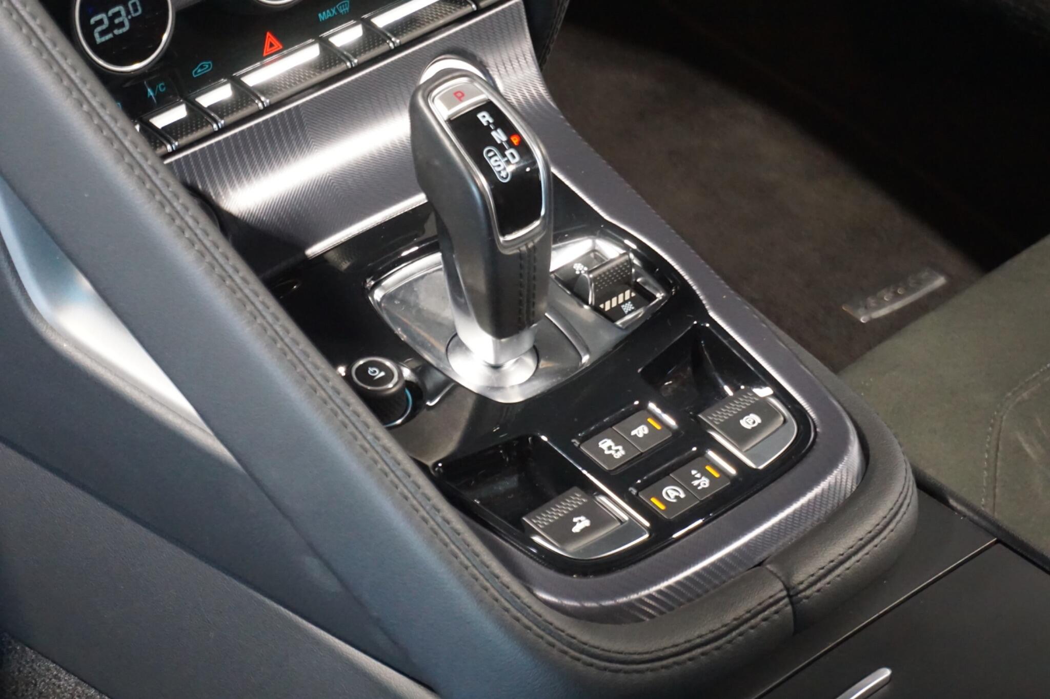 Jaguar F-Type 2.0i R-Dynamic Convertible 2dr Petrol Auto Euro 6 (s/s) (300 ps)